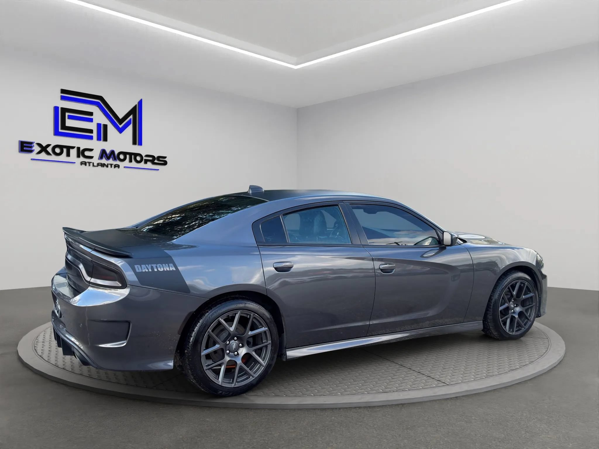 Used 2019 Dodge Charger R/T w/ Daytona Edition Group RWD image 5