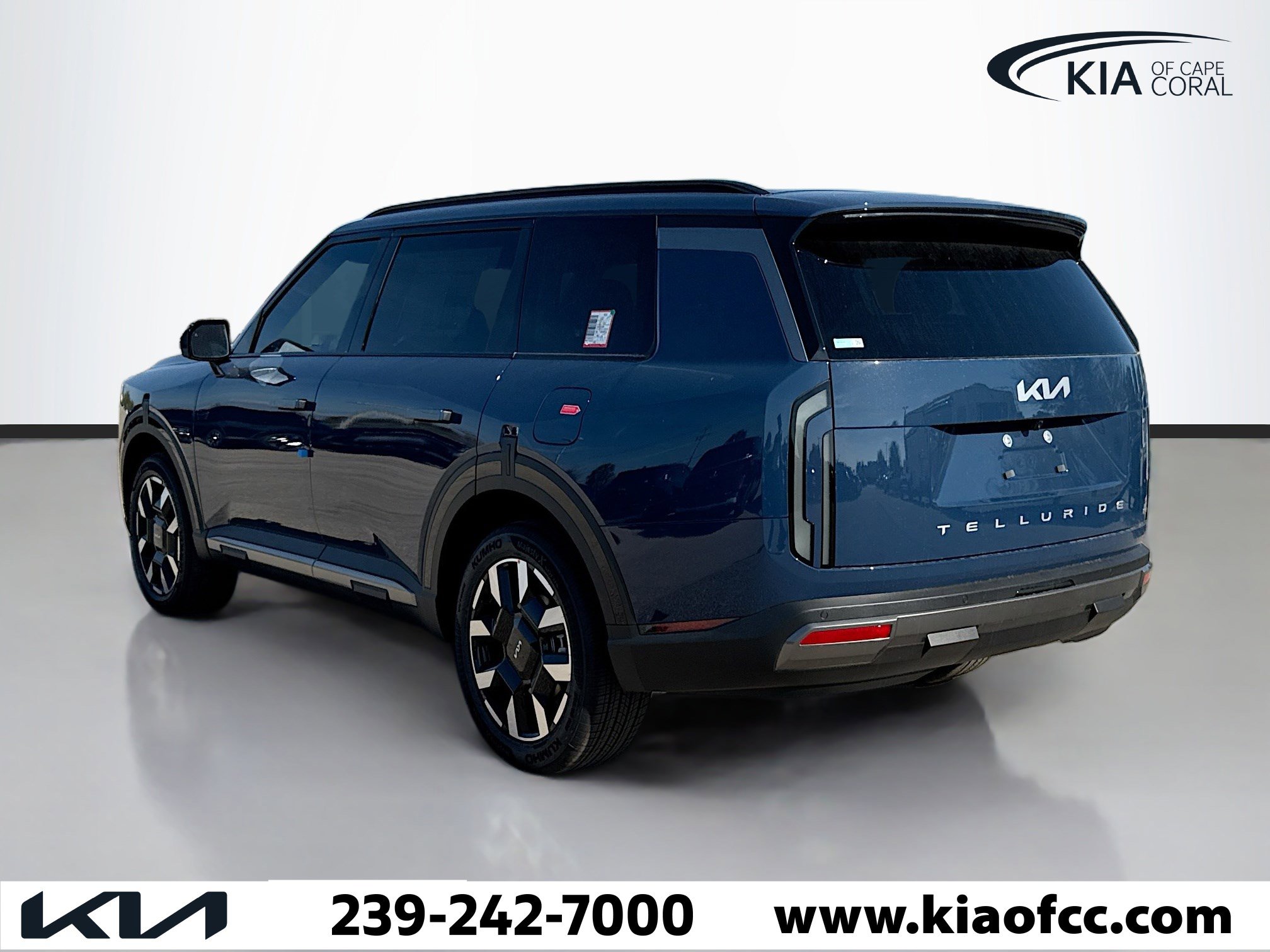 New 2027 Kia Telluride S image 3
