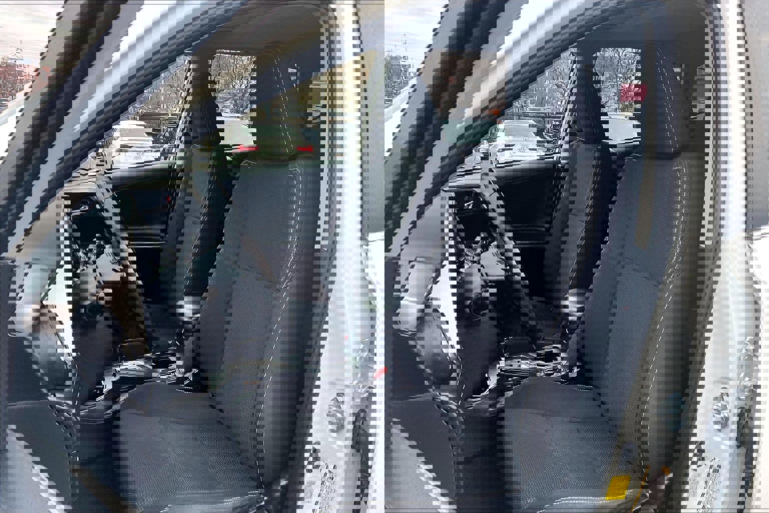 Used 2018 Toyota RAV4 XLE image 24