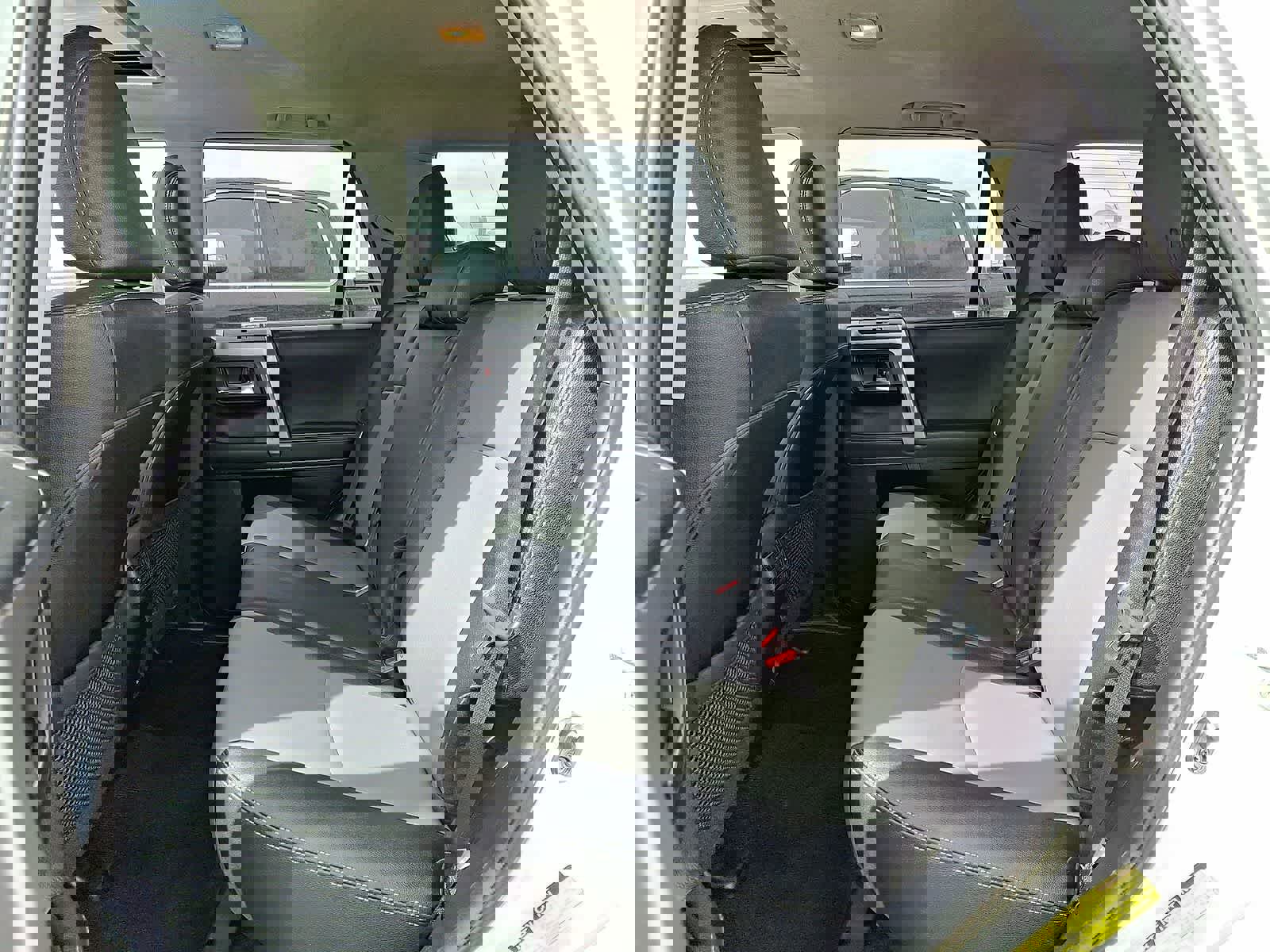 Used 2020 Toyota 4Runner SR5 Premium w/ Moonroof Package image 31