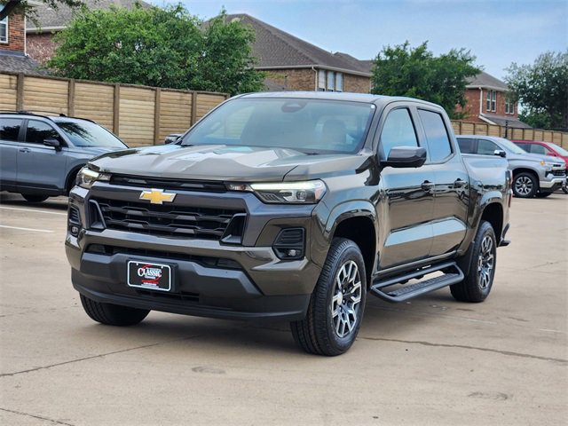 Used 2024 Chevrolet Colorado LT w/ LT Convenience Package III RWD image 12