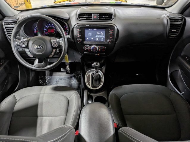 Used 2018 Kia Soul w/ Option Group 020 FWD image 14