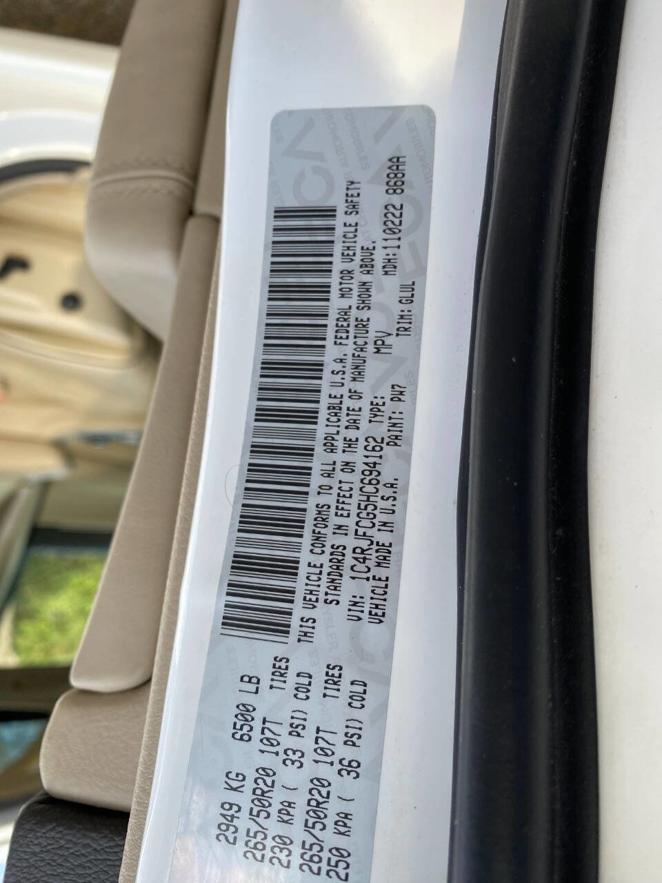 Used 2017 Jeep Grand Cherokee Overland image 75