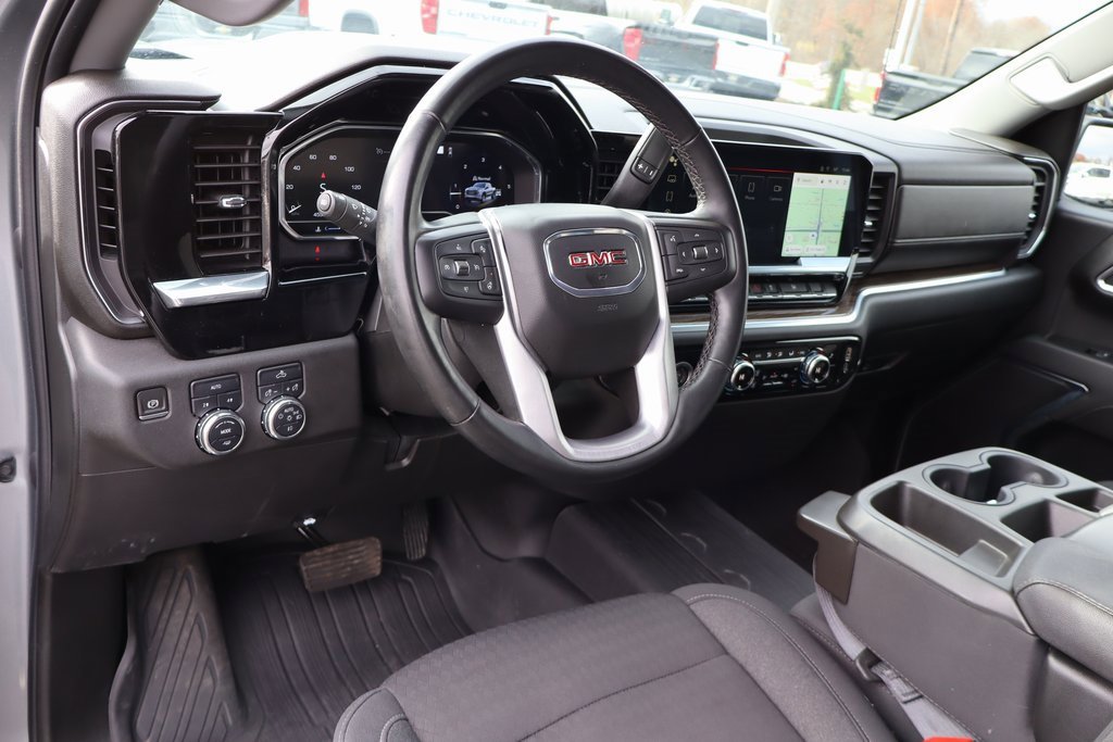Used 2023 GMC Sierra 1500 Elevation image 4