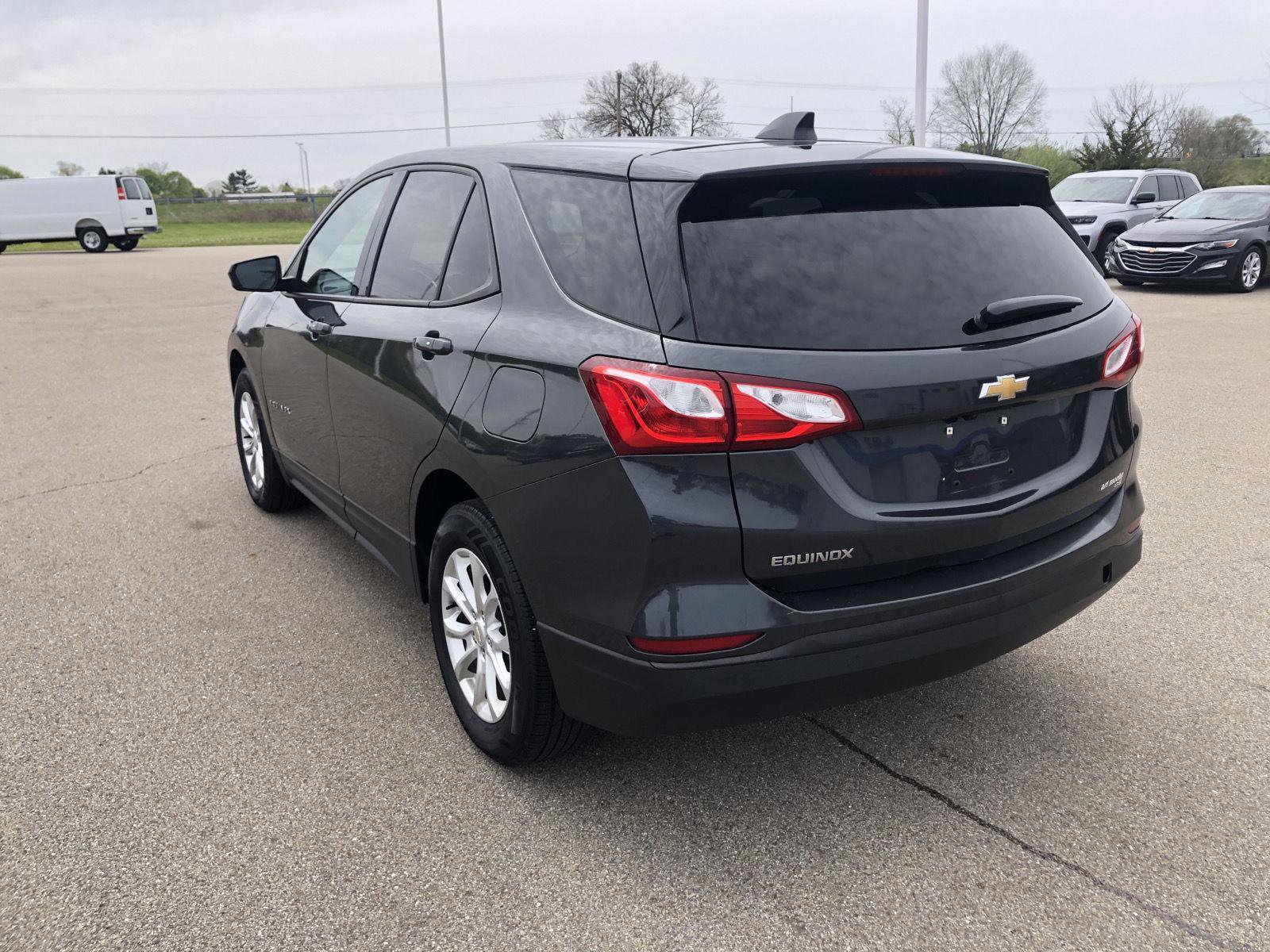 Used 2019 Chevrolet Equinox LS w/ LS Convenience Package FWD image 6