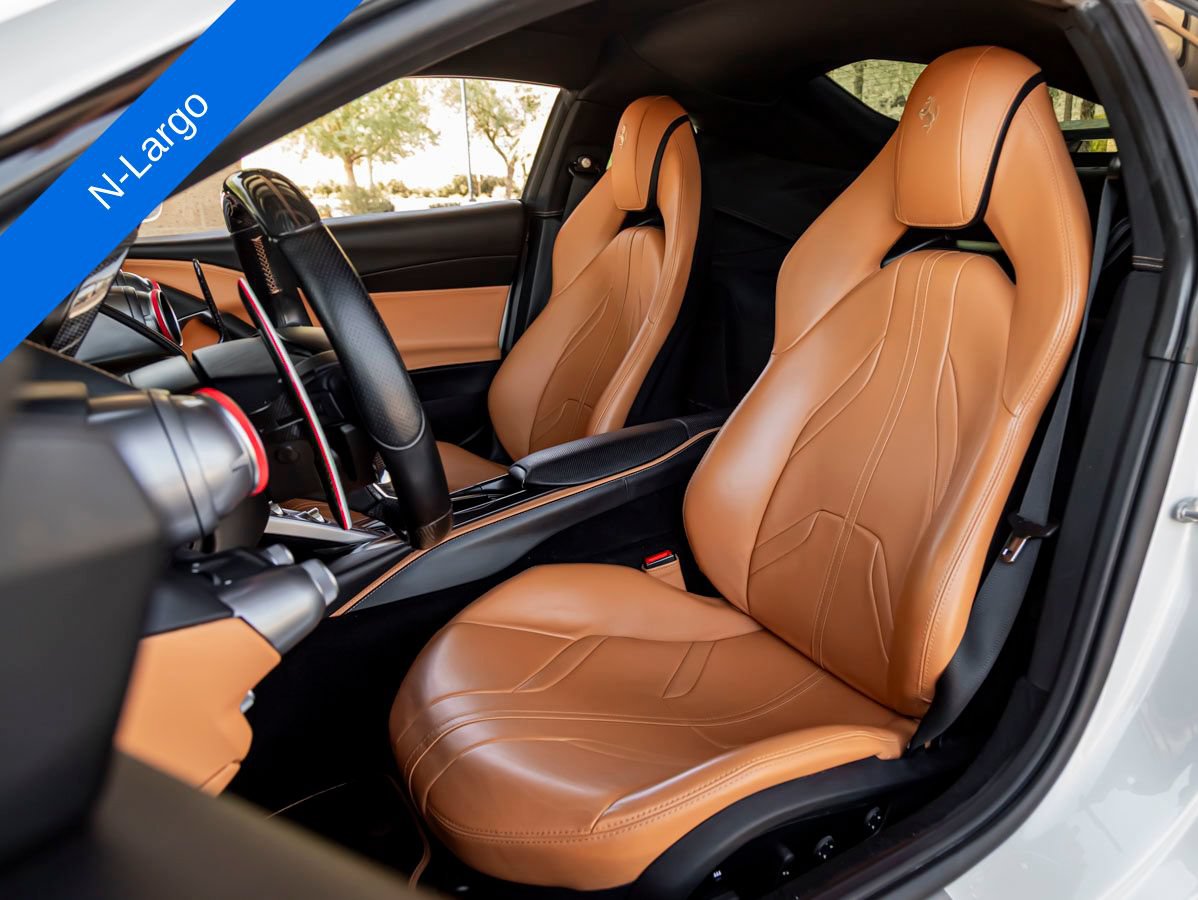 Used 2020 Ferrari 812 Superfast RWD image 17