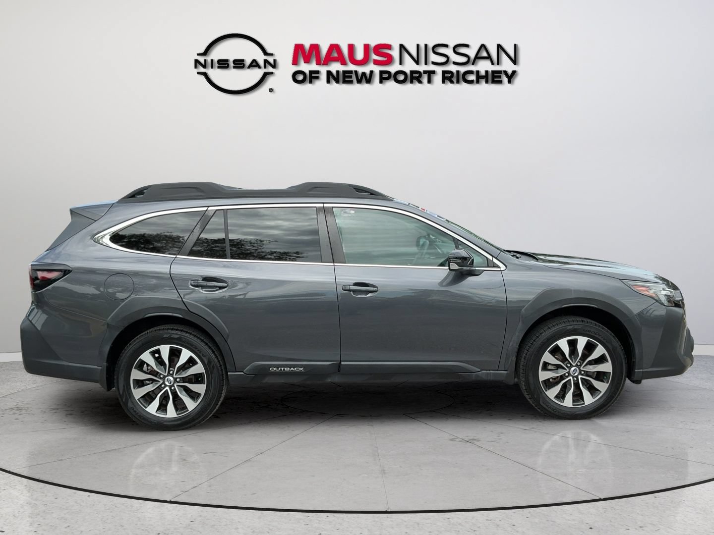 Used 2024 Subaru Outback Limited AWD/4WD image 13