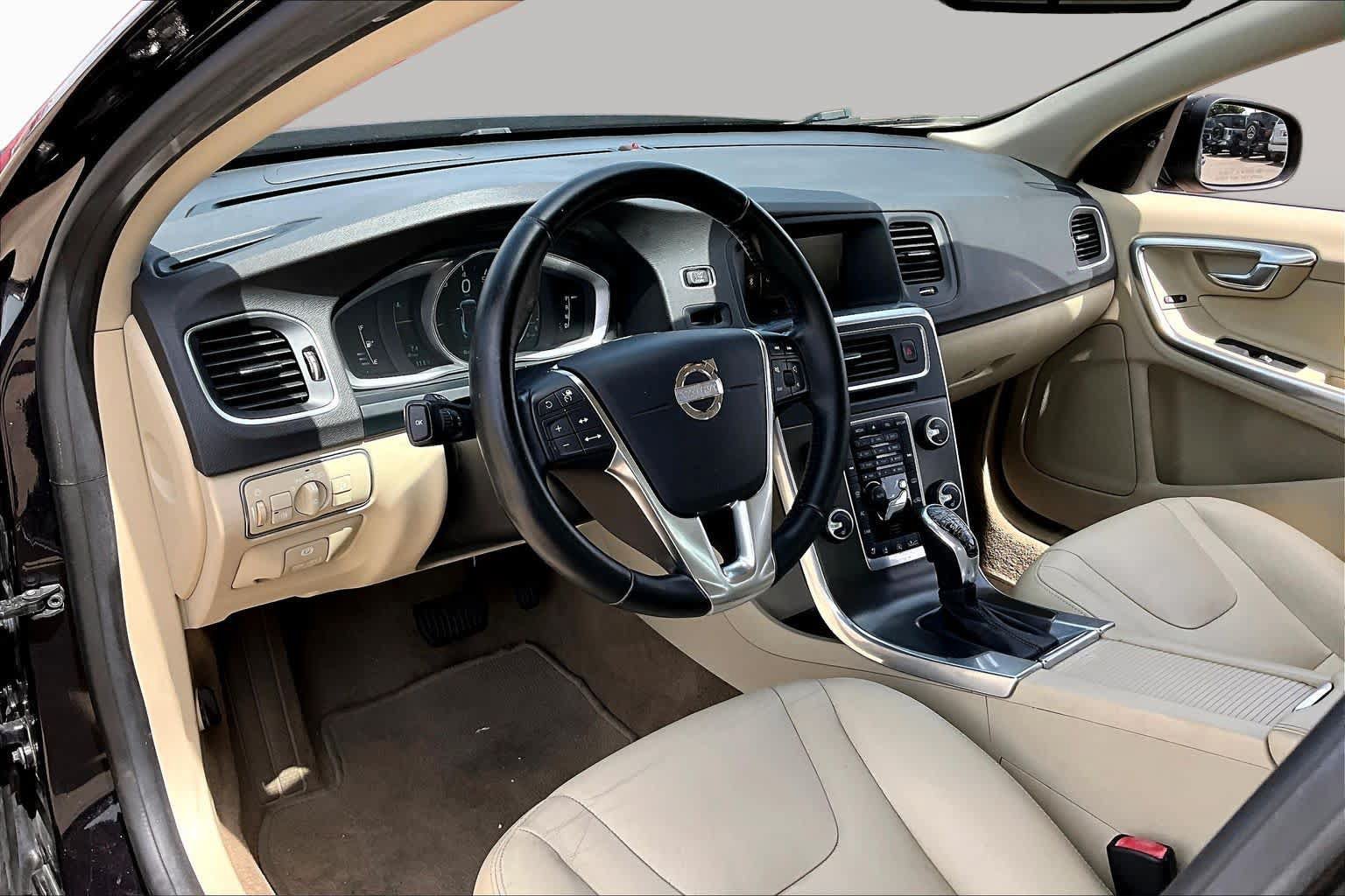 Used 2015 Volvo S60 T5 Premier Plus FWD image 17
