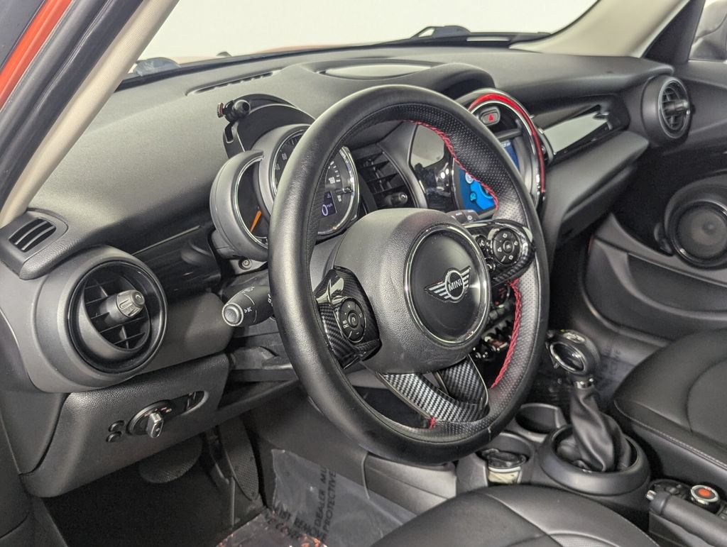 Used 2019 MINI Cooper 4-Door Hardtop FWD image 11