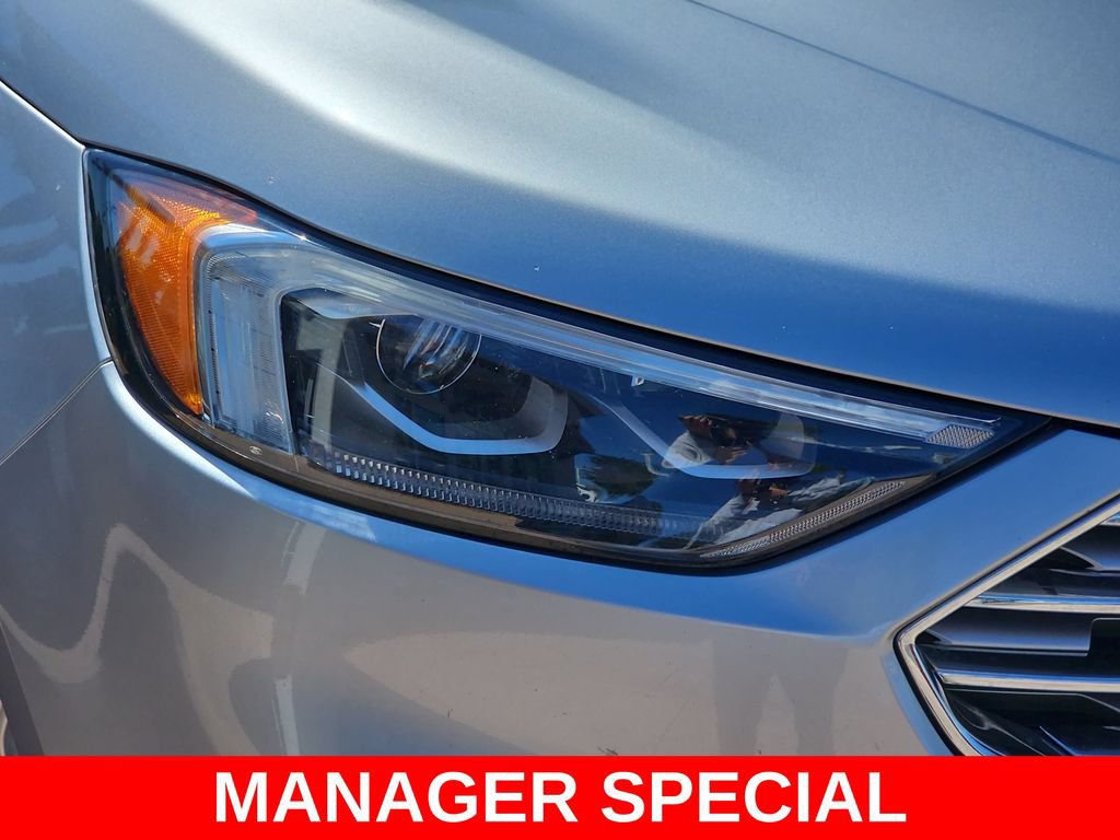 Used 2022 Ford Edge Titanium w/ Equipment Group 301A AWD/4WD image 35