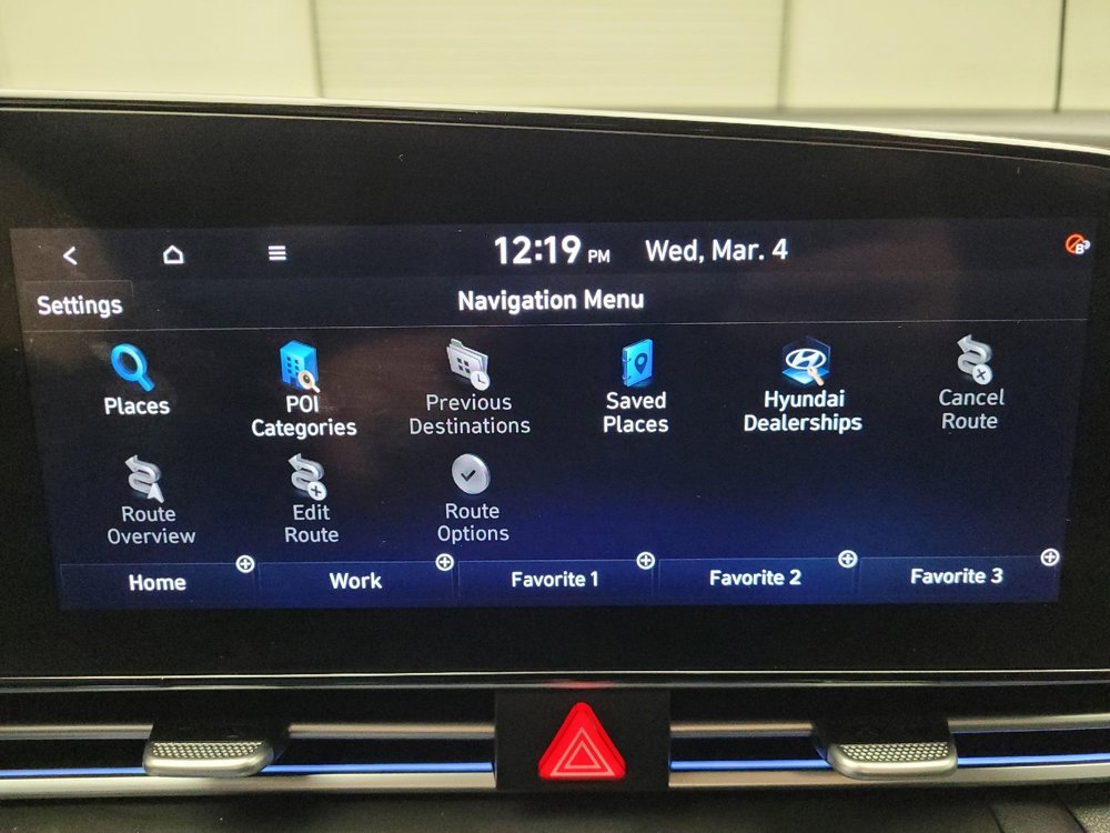 Used 2022 Hyundai Elantra Limited w/ Cargo Package image 25