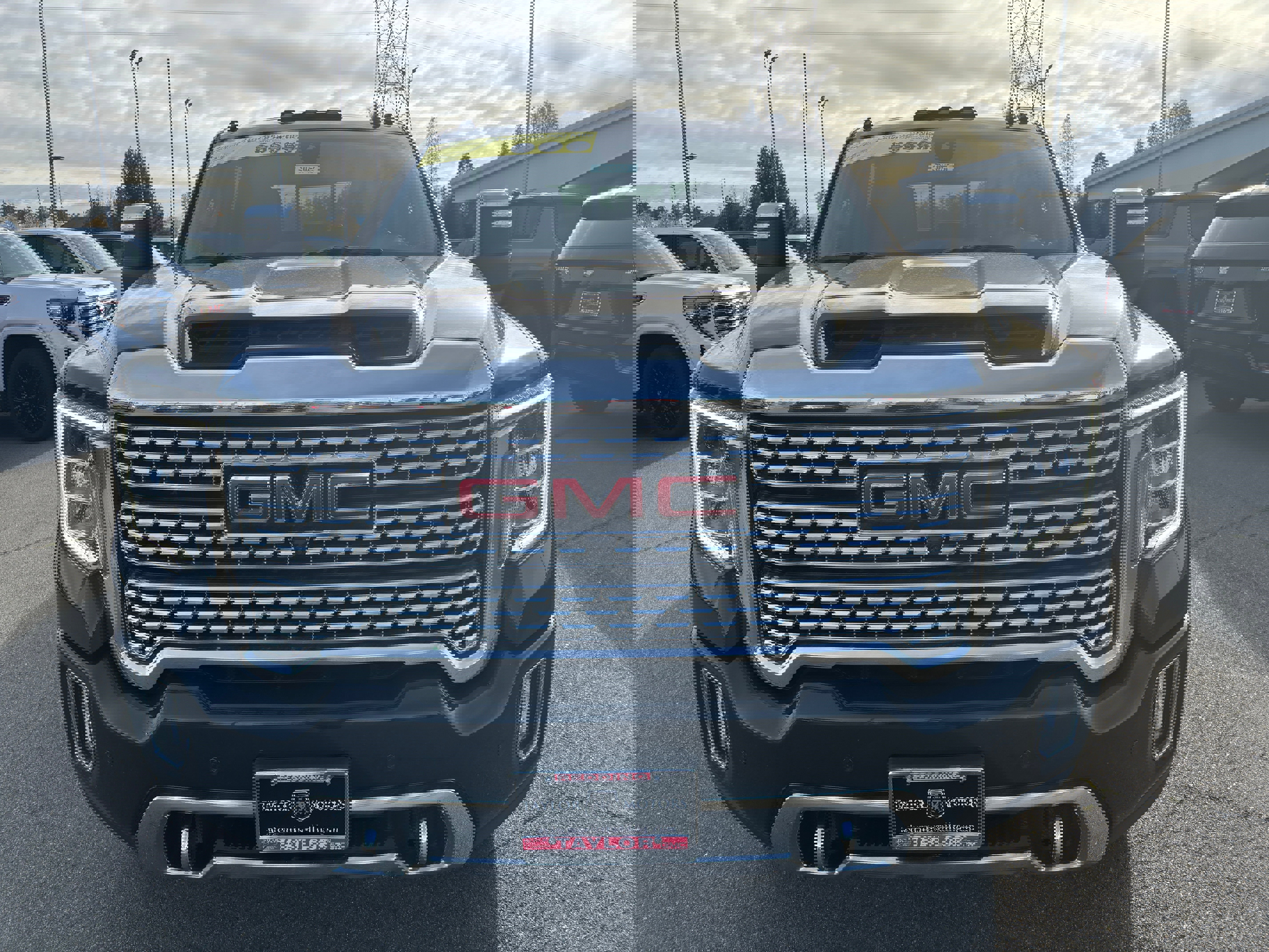 Used 2022 GMC Sierra 3500 Denali image 2