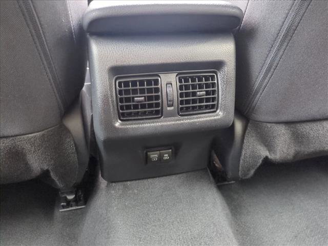 Used 2025 Toyota Camry LE image 18