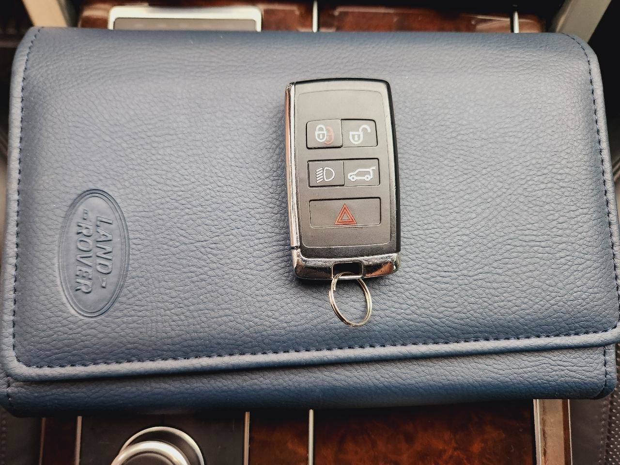 Used 2020 Land Rover Range Rover HSE image 46