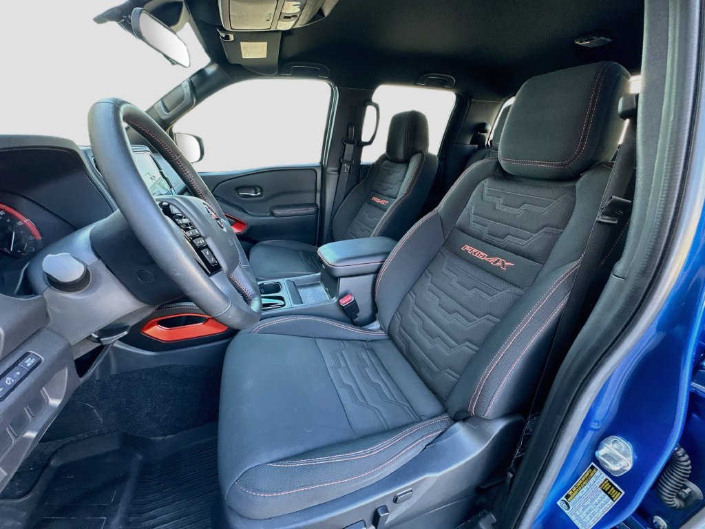 Used 2025 Nissan Frontier PRO-4X AWD/4WD image 23