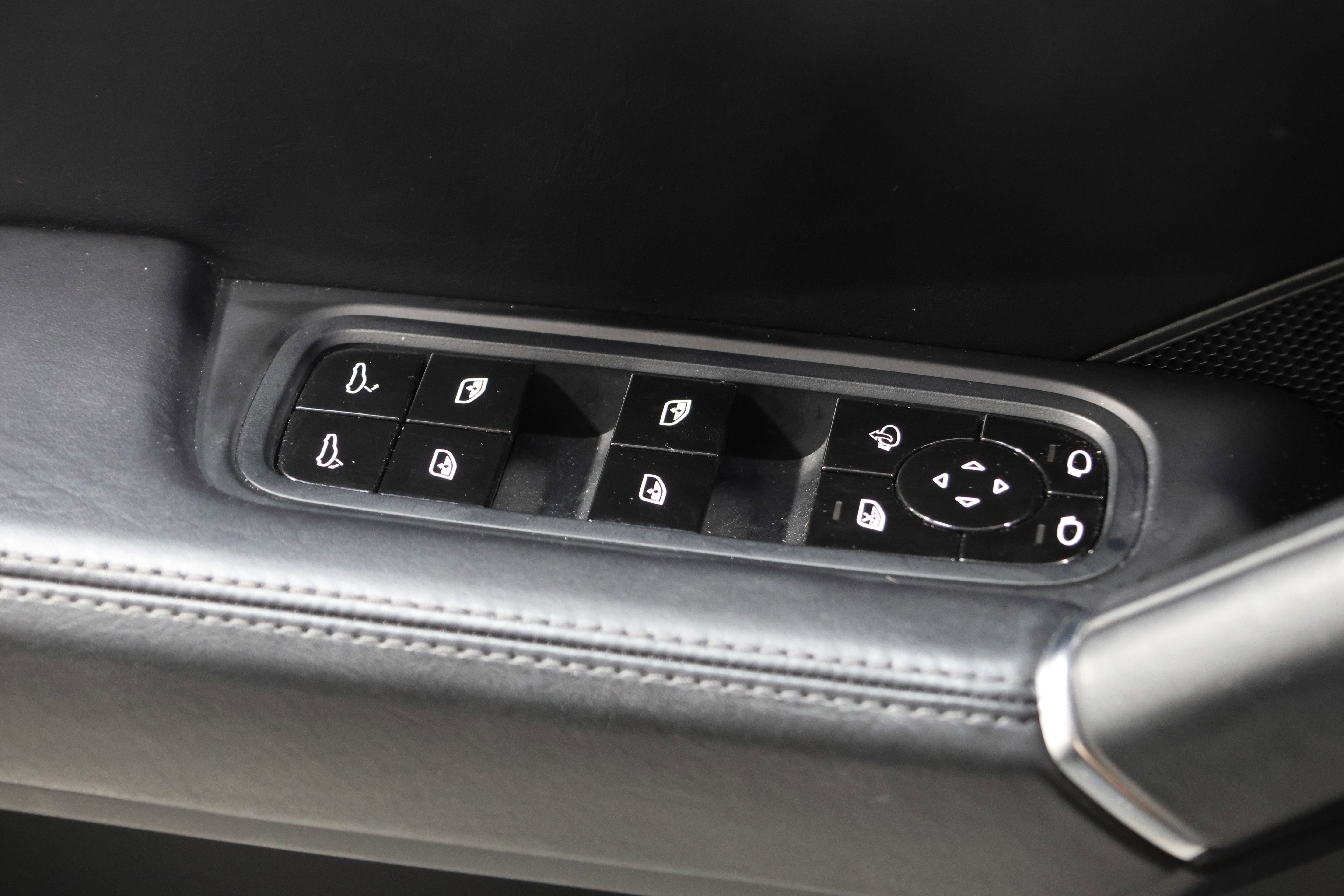 Used 2021 Porsche Cayenne GTS AWD/4WD image 14