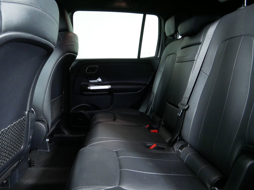 Used 2021 Mercedes-Benz GLB 250 4MATIC image 17