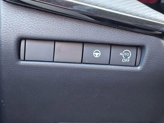 New 2026 Nissan Kicks SR image 19