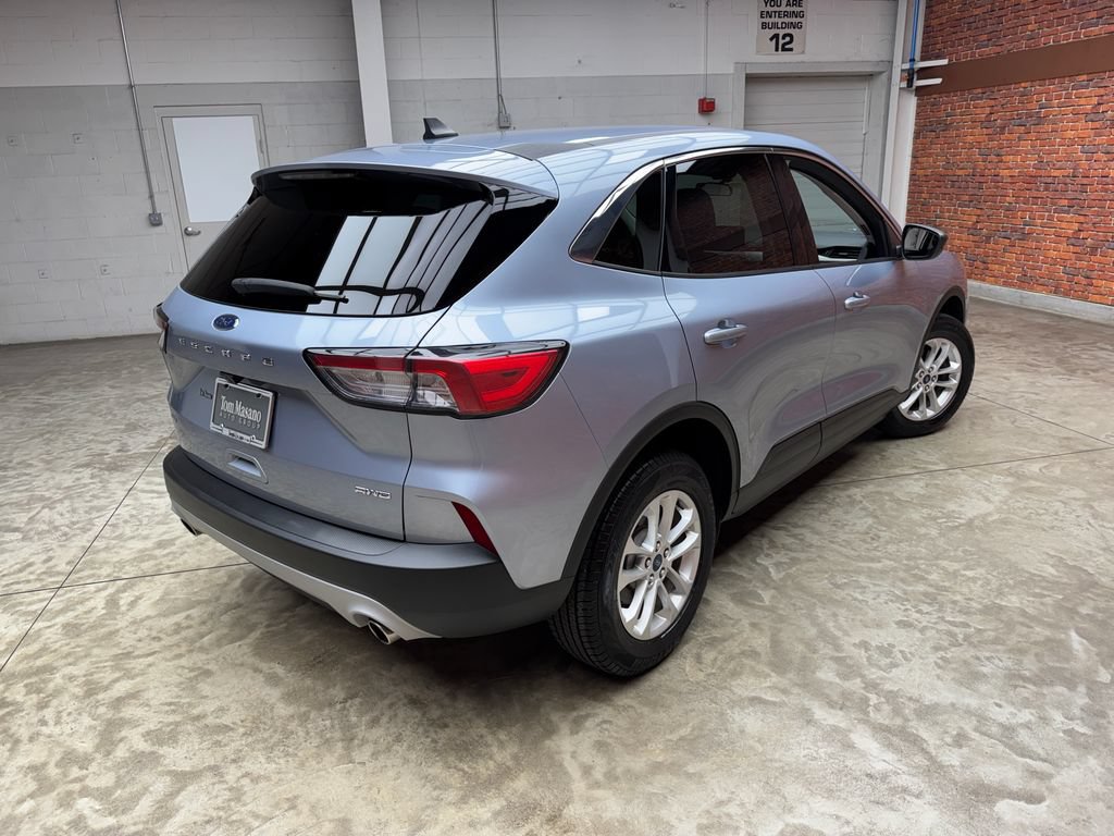 Used 2022 Ford Escape SE AWD/4WD image 4