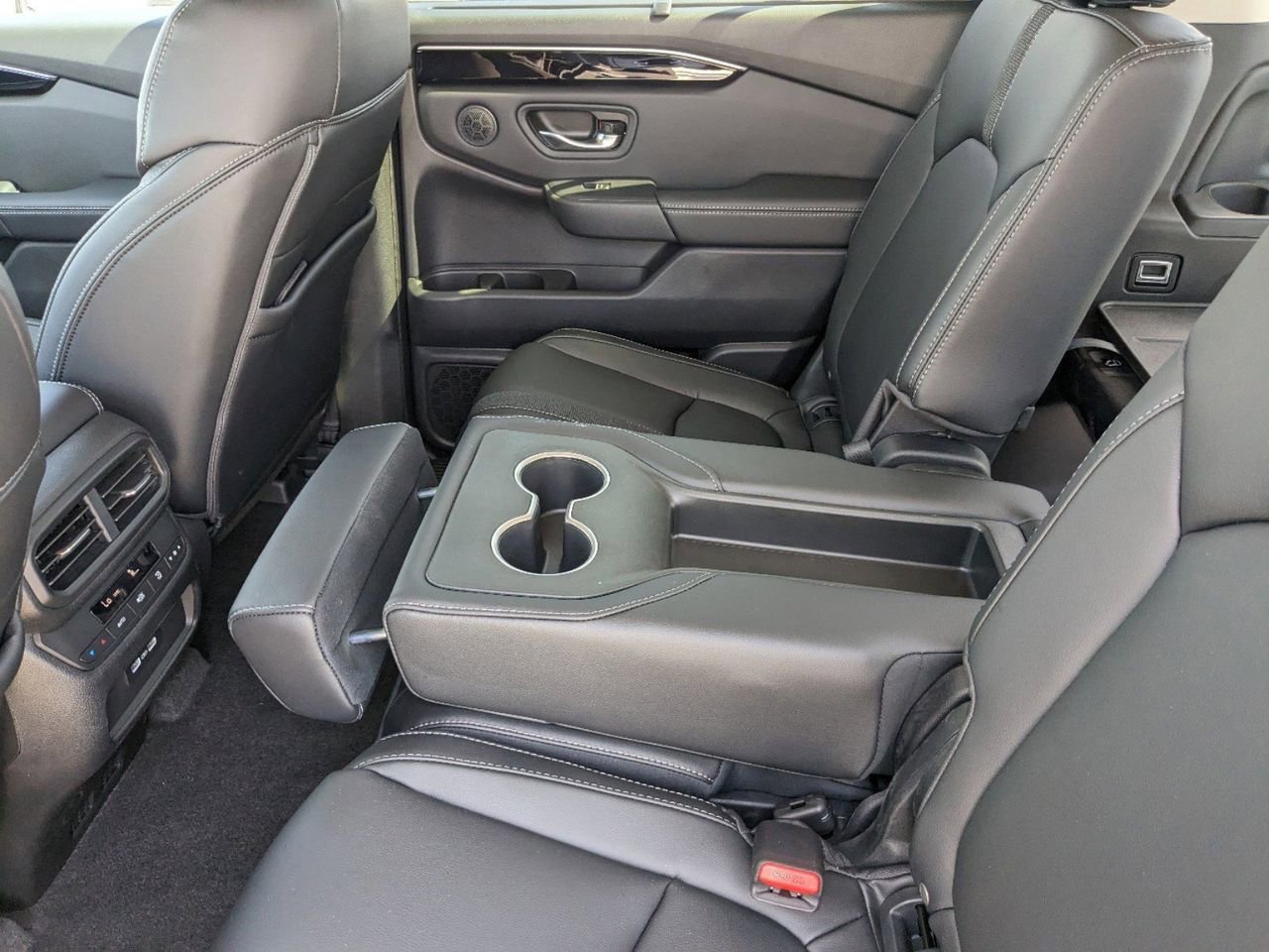 New 2025 Honda Pilot EX-L image 10