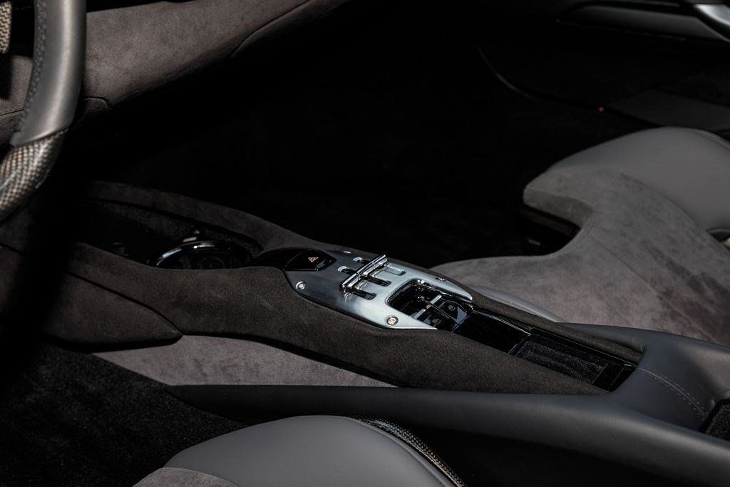 Used 2024 Ferrari 296 GTB RWD image 23