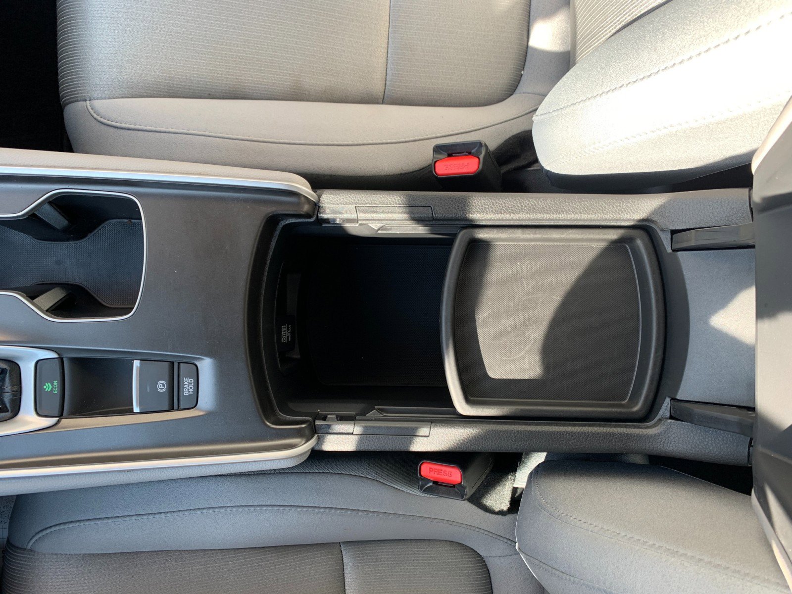 Used 2018 Honda Accord LX image 19