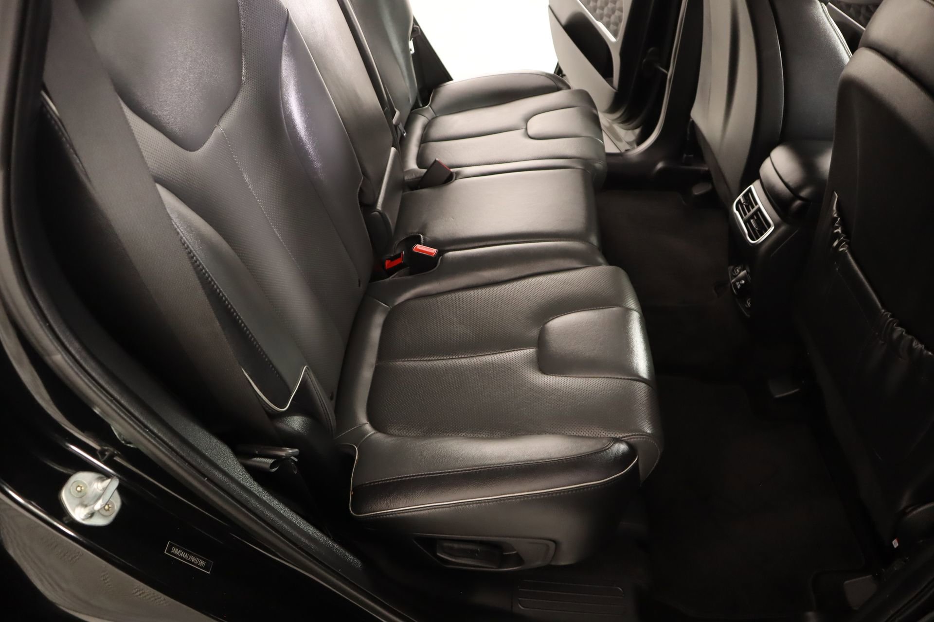 Used 2022 Hyundai Santa Fe Limited w/ Cargo Package FWD image 15
