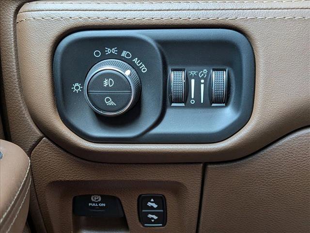 Used 2019 RAM 1500 Limited image 12