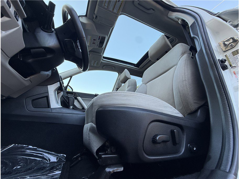 Used 2017 Subaru Forester 2.5i Premium AWD/4WD image 25