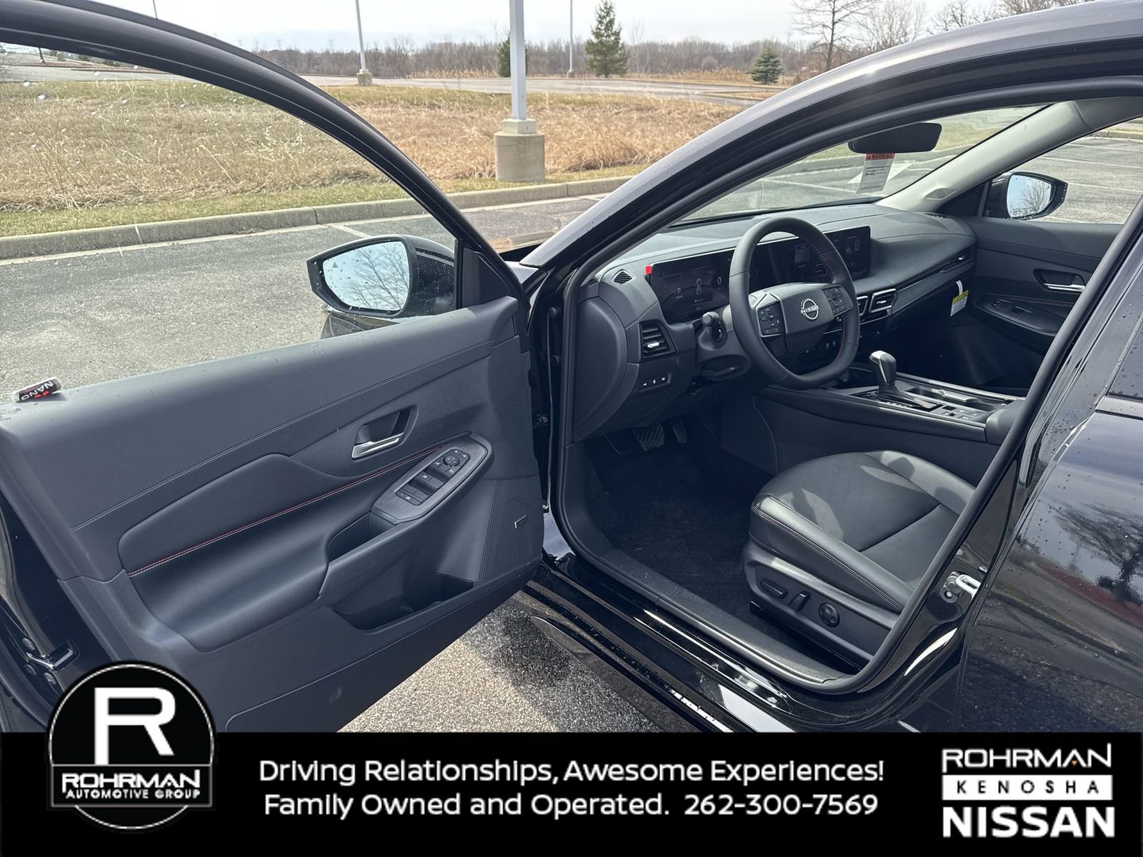 New 2026 Nissan Sentra SR w/ SR Premium Package FWD image 11