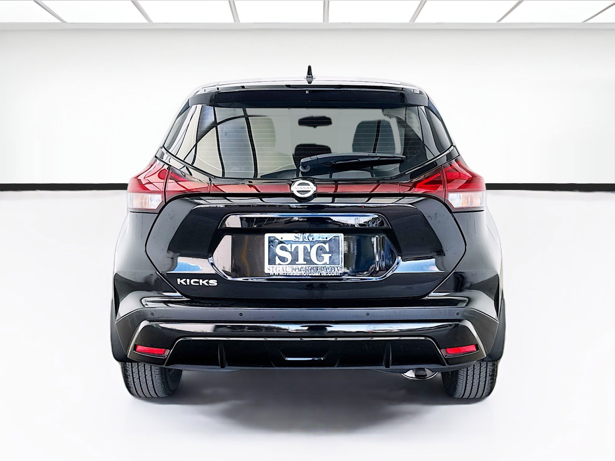 Used 2021 Nissan Kicks S FWD image 5