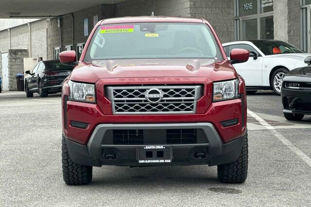 Used 2023 Nissan Frontier SV image 9