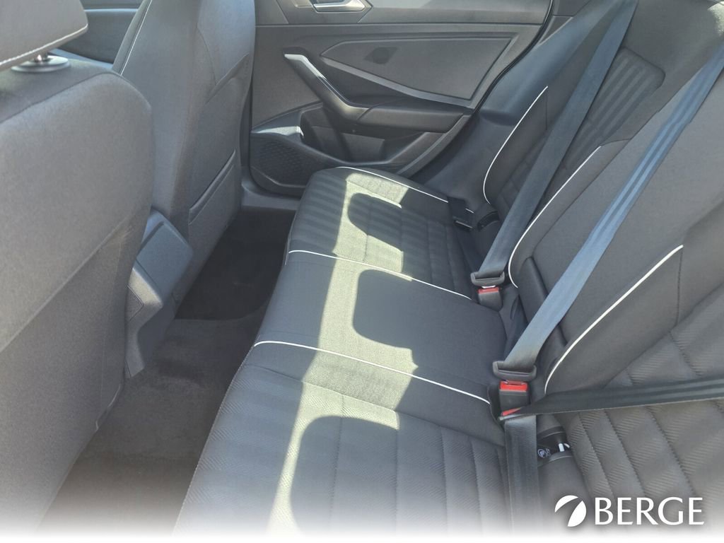 Used 2024 Volkswagen Jetta Sport image 26