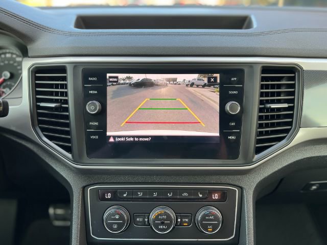 Used 2021 Volkswagen Atlas SE w/ Panoramic Sunroof Package image 17