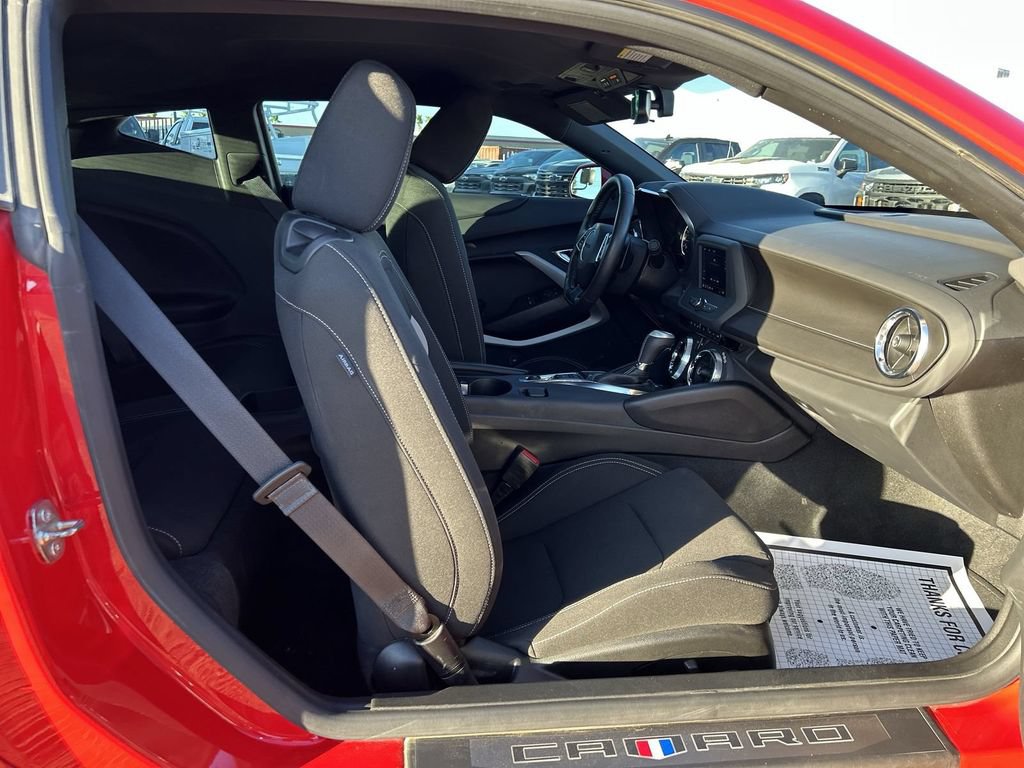 Certified 2023 Chevrolet Camaro LT RWD image 27