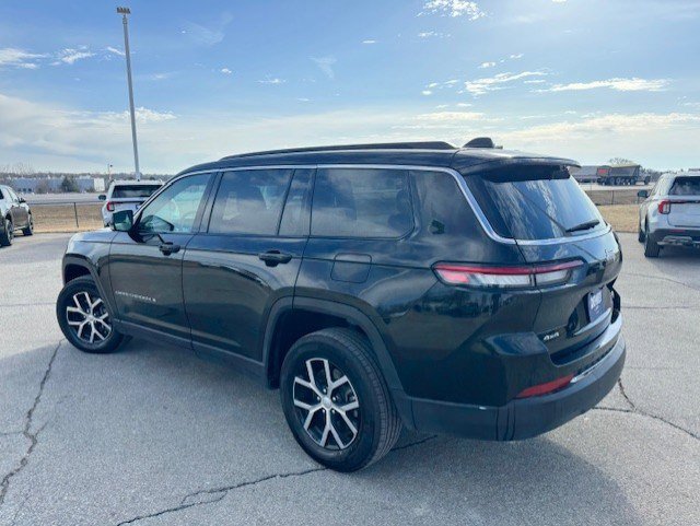 Used 2024 Jeep Grand Cherokee L Limited w/ Luxury Tech Group II image 6