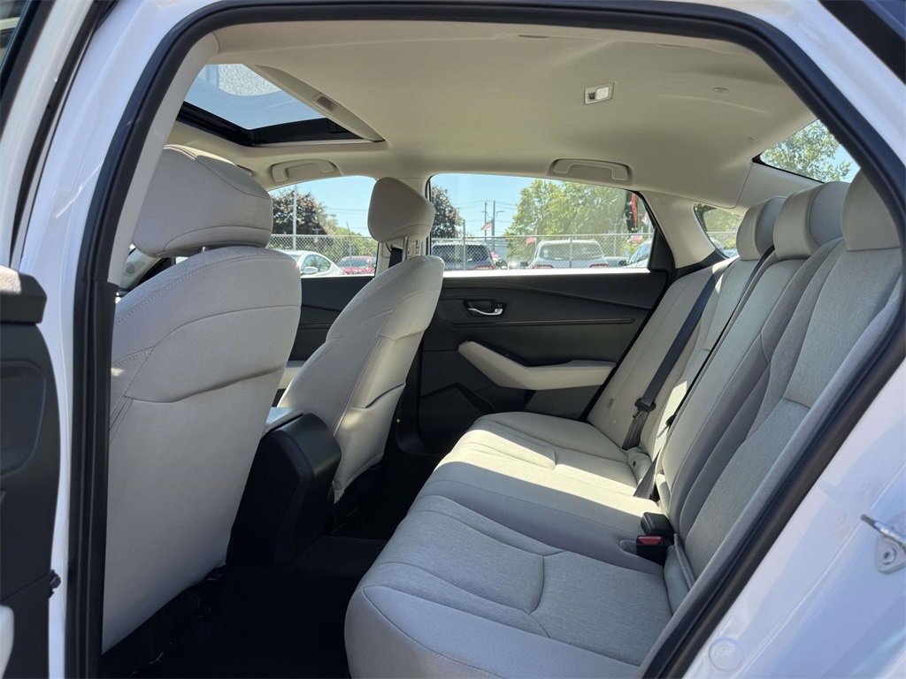Certified 2023 Honda Accord EX image 9
