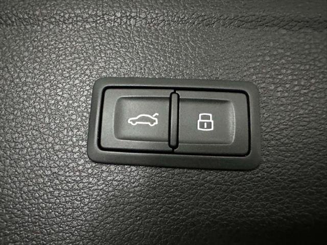 Used 2023 Audi Q5 2.0T Prestige AWD/4WD image 11