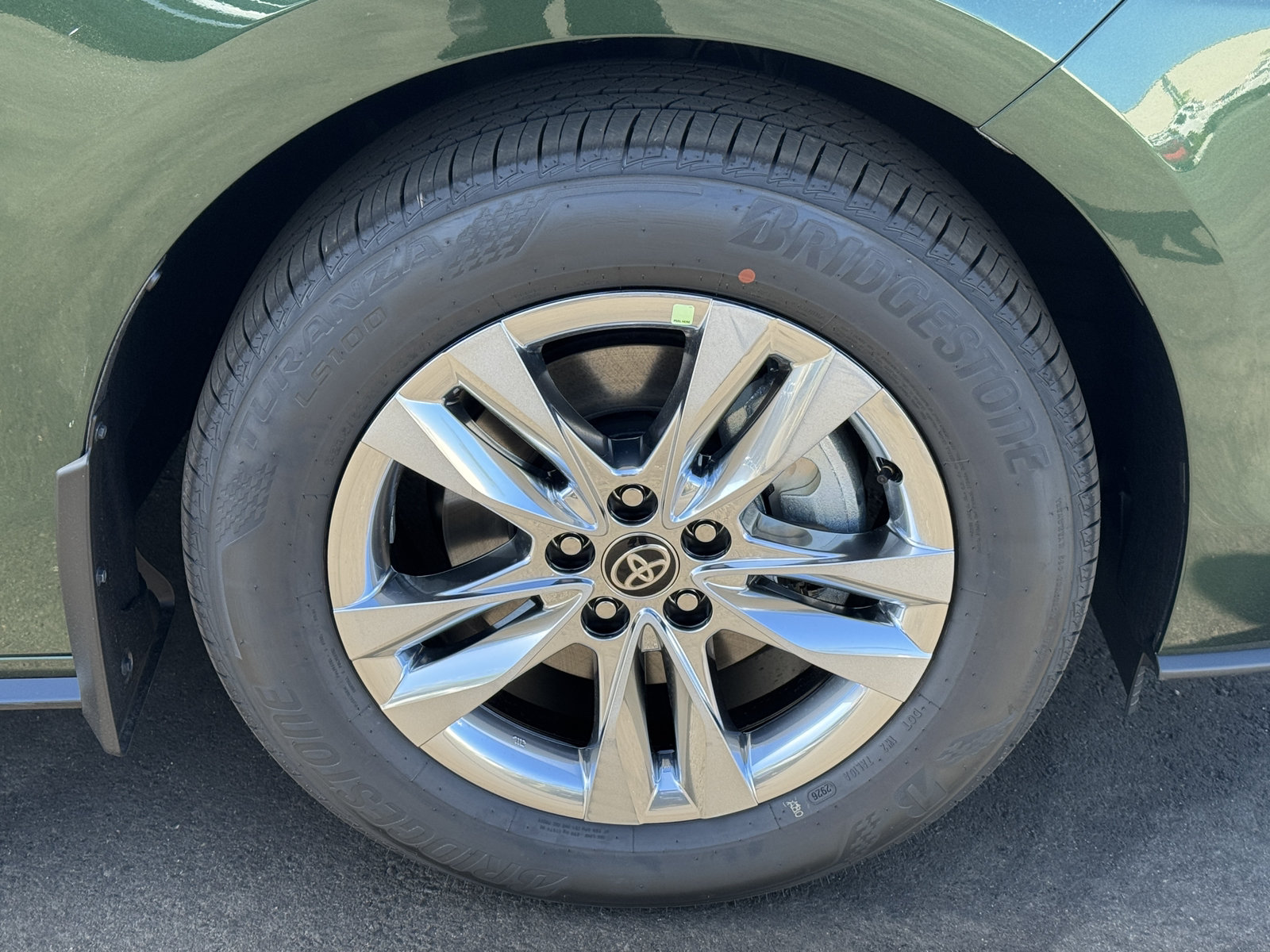 New 2026 Toyota Sienna Limited FWD image 15