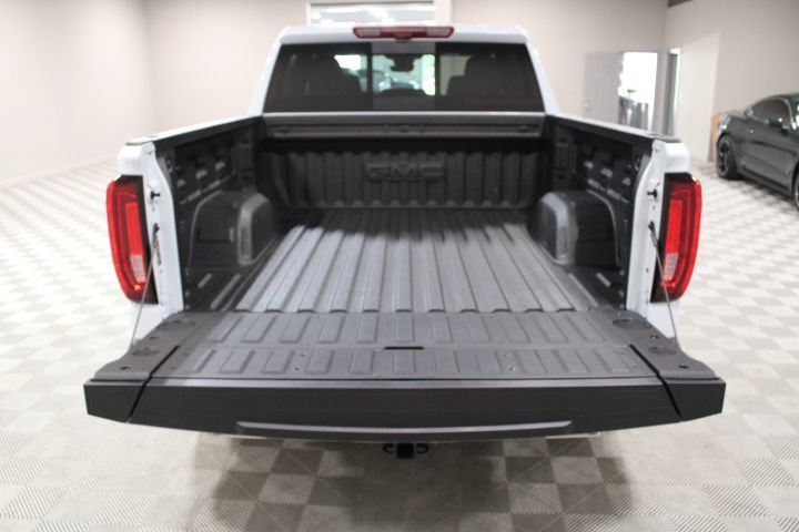 New 2026 GMC Sierra 1500 Denali w/ Denali Reserve Package AWD/4WD image 14