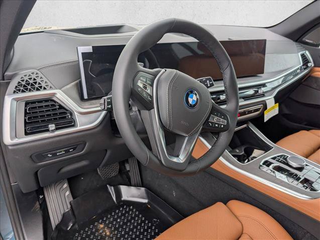 New 2026 BMW X5 xDrive50e w/ Climate Comfort Package AWD/4WD image 7