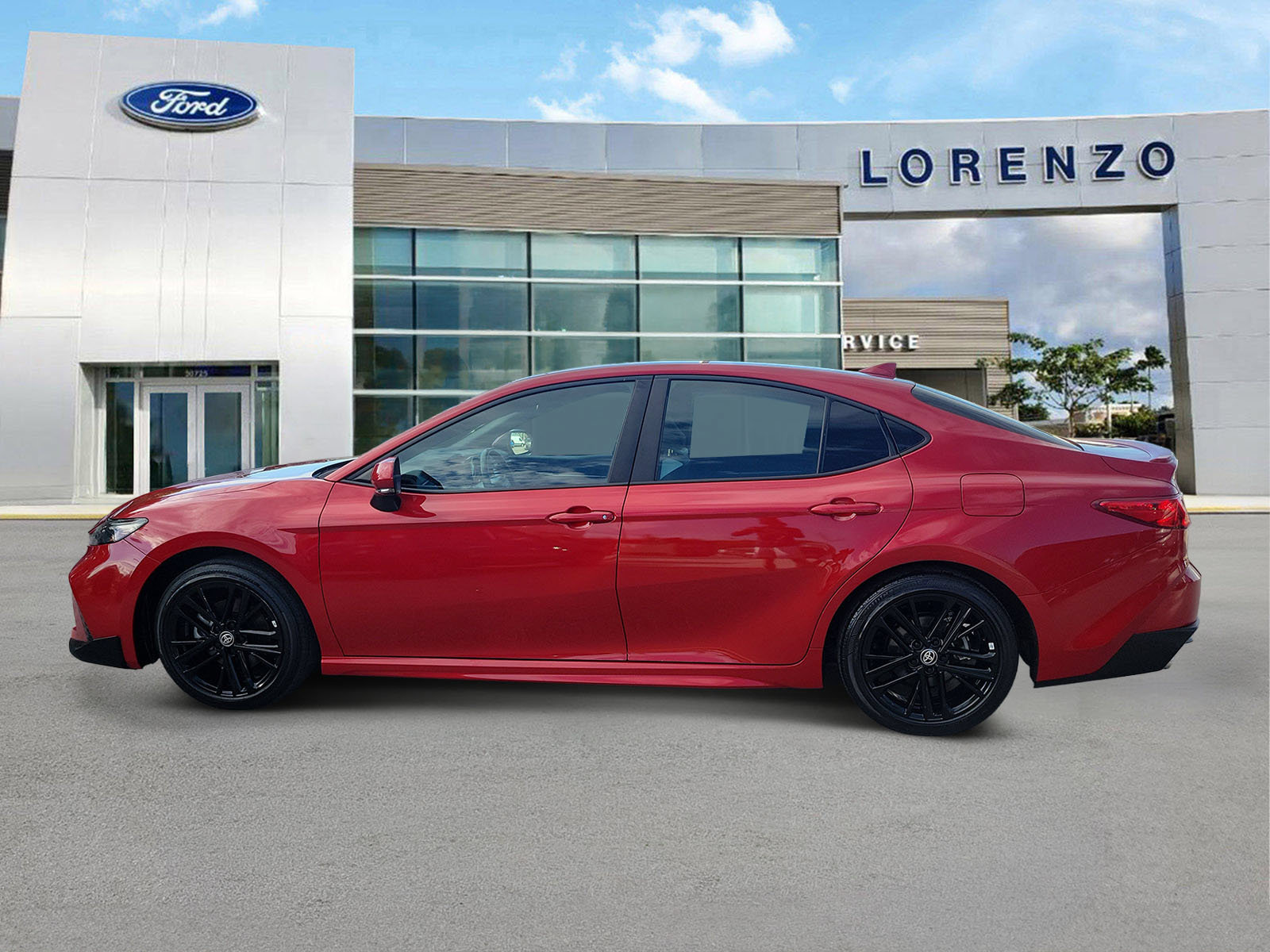 Used 2025 Toyota Camry SE w/ Convenience Package FWD image 8