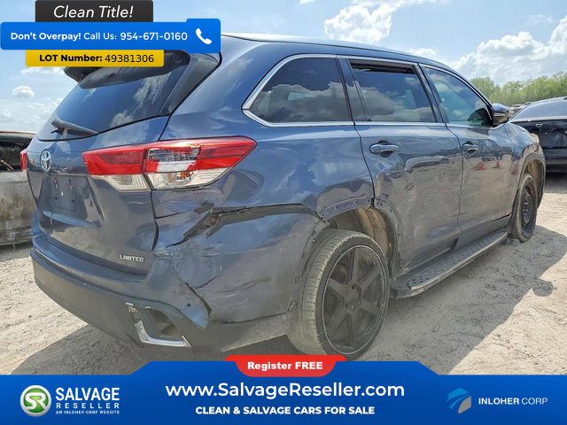 Used 2019 Toyota Highlander Limited Platinum FWD image 4