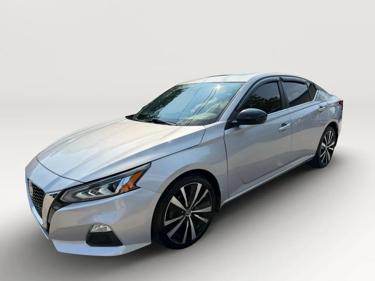 Used 2019 Nissan Altima 2.5 SR w/ SR Premium Package AWD/4WD image 7