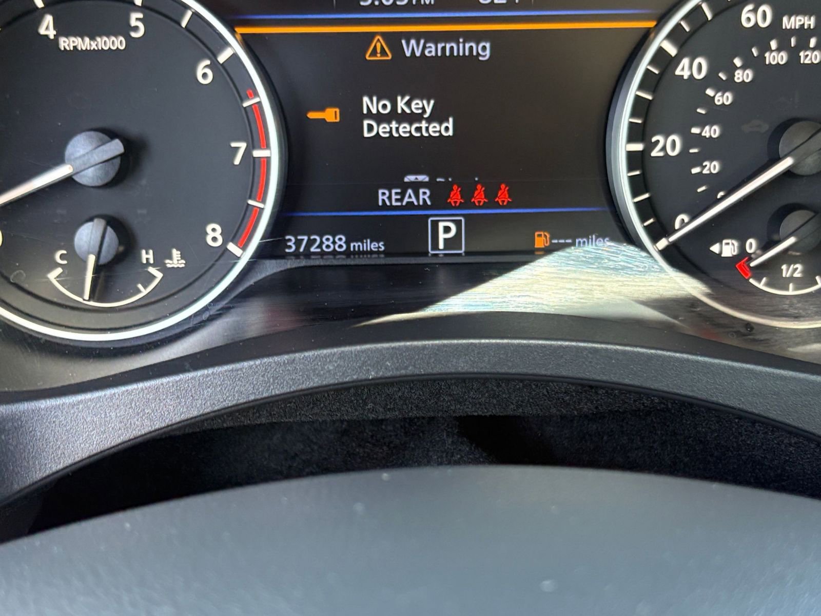 Used 2025 Nissan Altima 2.5 SV FWD image 40
