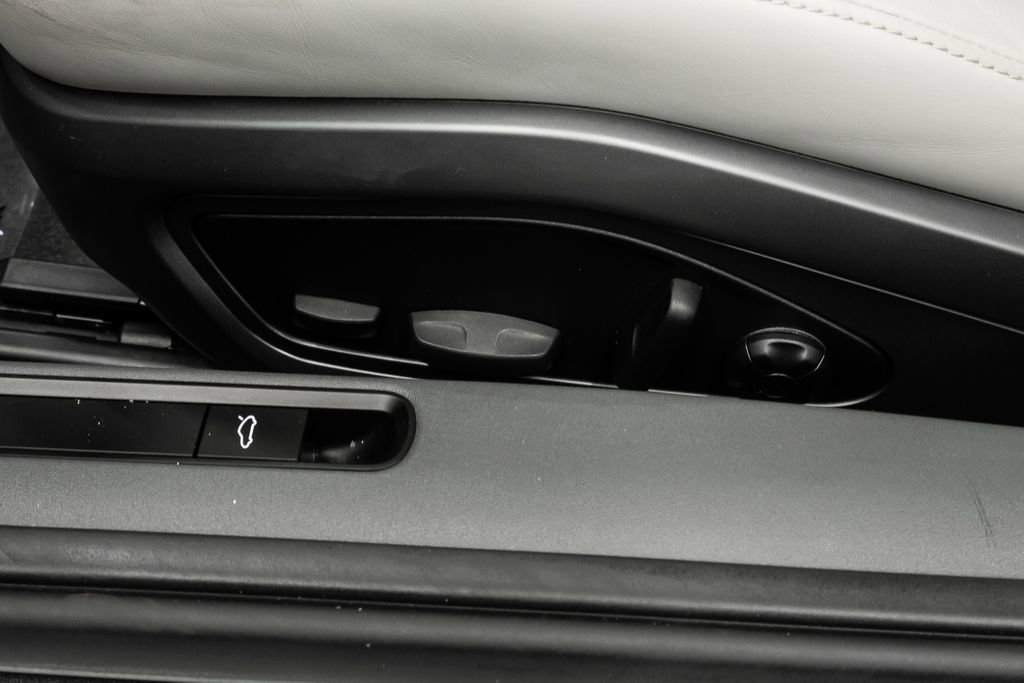 Used 2024 Porsche 911 Carrera 4S image 38