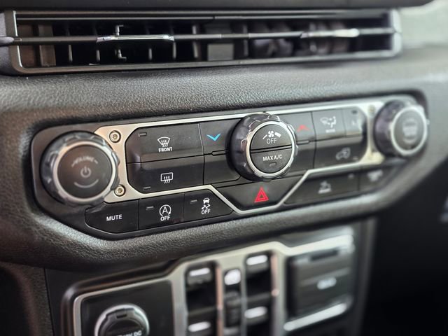 Used 2024 Jeep Wrangler Sport S image 30