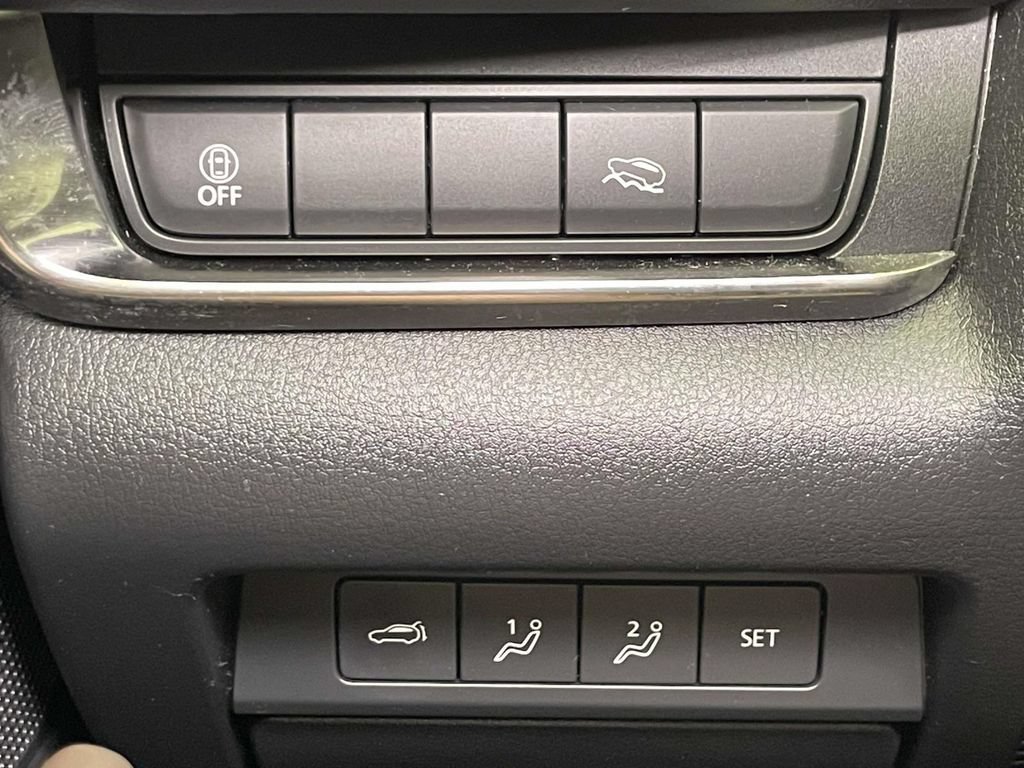 Used 2022 MAZDA CX-30 AWD 2.5 S w/ Premium Package image 32
