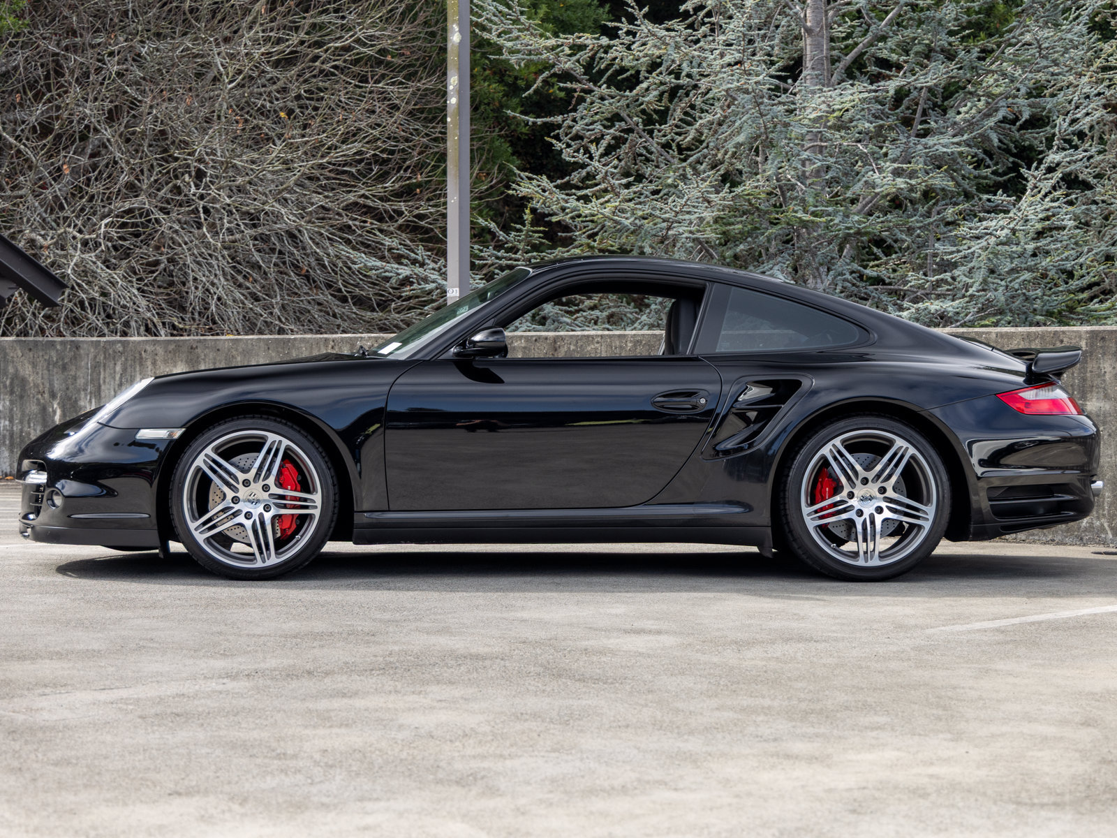 Used 2007 Porsche 911 Turbo AWD/4WD image 2