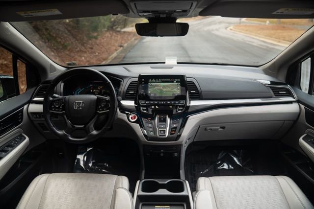 Used 2023 Honda Odyssey Elite image 25